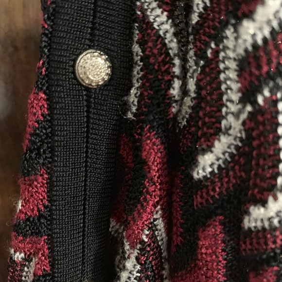 White House Black Market blouse - Picture 3 of 4